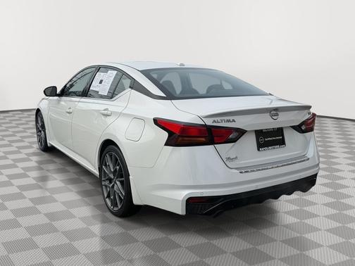 2023 Nissan Altima SR VC-Turbo FWD