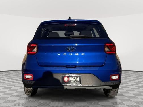 2022 Hyundai VENUE SE
