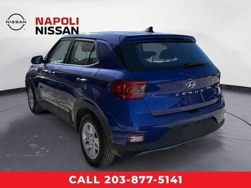 2022 Hyundai VENUE SE