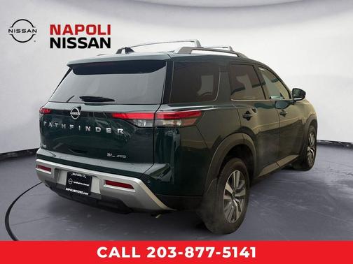 2024 Nissan Pathfinder SL 4WD