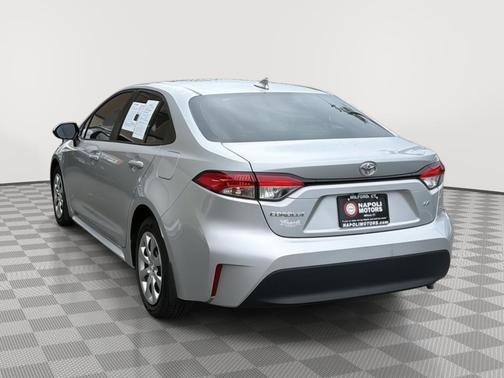 Classic Silver Metallic 2025 Toyota Corolla LE