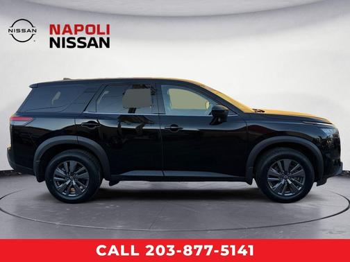 2024 Nissan Pathfinder S 4WD