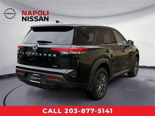 2024 Nissan Pathfinder S 4WD