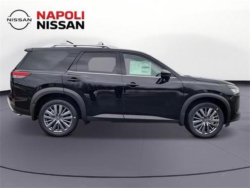 2025 Nissan Pathfinder SL 4WD