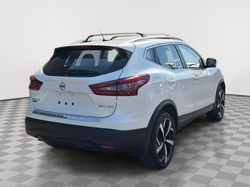 2022 Nissan Rogue Sport SL