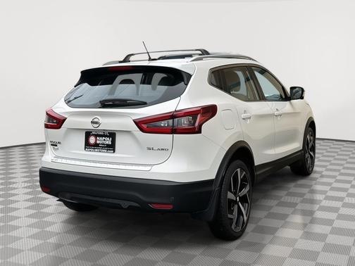 2022 Nissan Rogue Sport SL