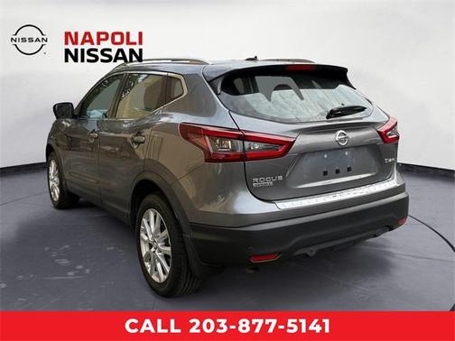 2022 Nissan Rogue Sport SV
