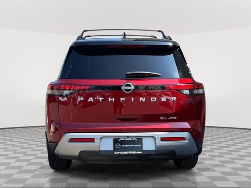 2023 Nissan Pathfinder SL 4WD