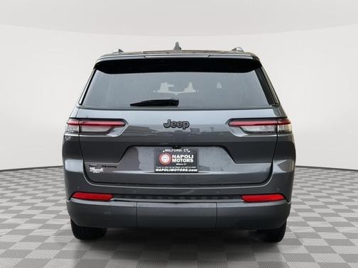 Baltic Gray Metallic Clearcoat 2023 Jeep Grand Cherokee L Altitude