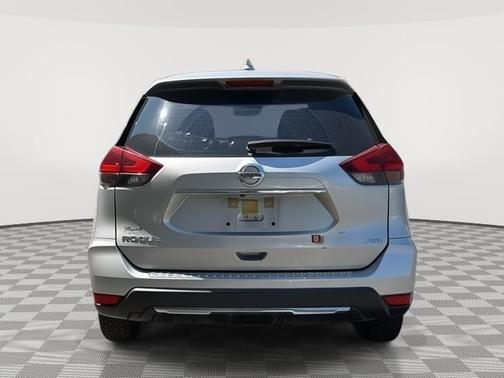 Brilliant Silver Metallic 2019 Nissan Rogue S