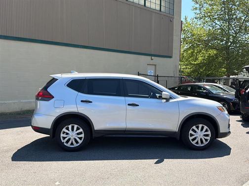 Brilliant Silver Metallic 2019 Nissan Rogue S