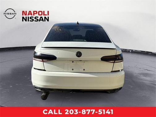 2020 Volkswagen Passat 2.0T R-Line