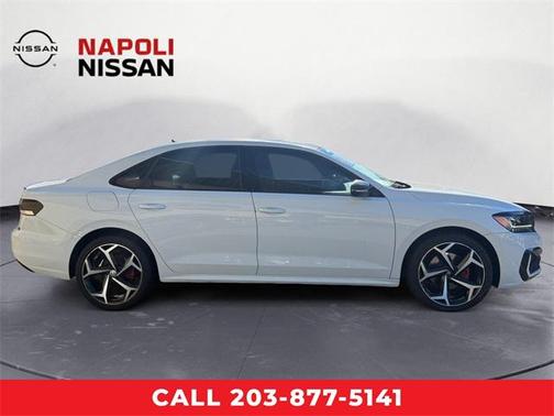 2020 Volkswagen Passat 2.0T R-Line