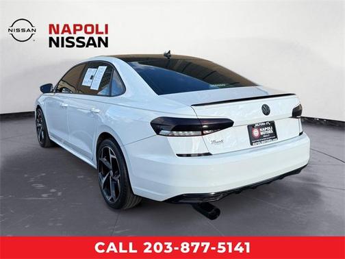 2020 Volkswagen Passat 2.0T R-Line