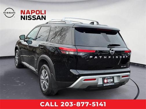 2025 Nissan Pathfinder SL 4WD