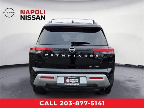 2025 Nissan Pathfinder SL 4WD