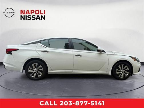 2022 Nissan Altima S FWD