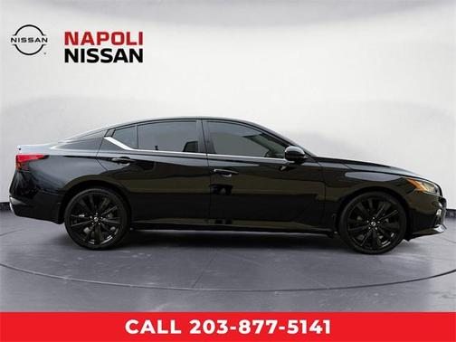 2022 Nissan Altima SR Intelligent AWD