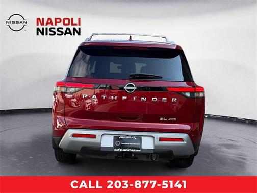 2023 Nissan Pathfinder SL 4WD