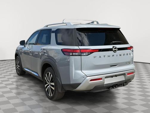 Boulder Gray Pearl 2023 Nissan Pathfinder Platinum 4WD