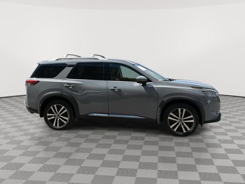 Boulder Gray Pearl 2023 Nissan Pathfinder Platinum 4WD