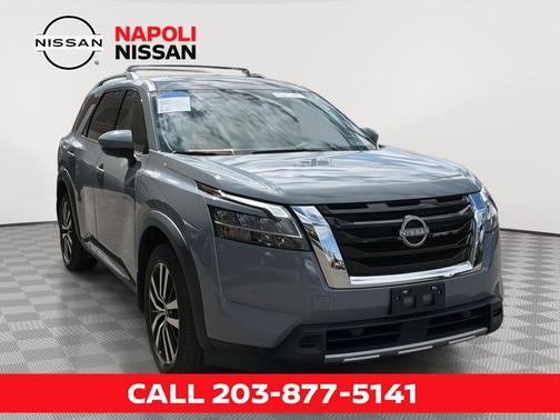Boulder Gray Pearl 2023 Nissan Pathfinder Platinum 4WD