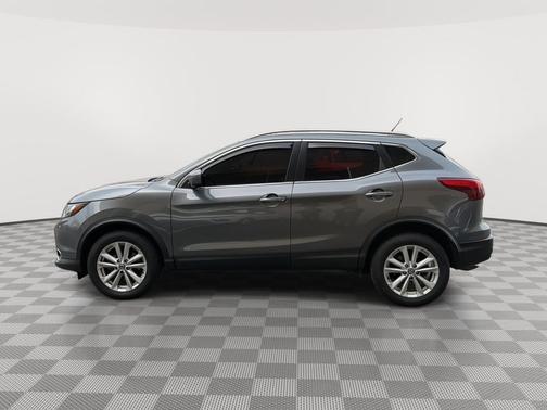 Gun Metallic 2019 Nissan Rogue Sport SV