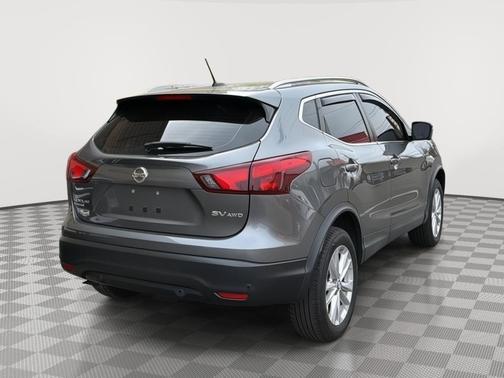 Gun Metallic 2019 Nissan Rogue Sport SV
