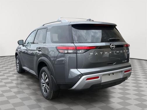 2025 Nissan Pathfinder SL 4WD