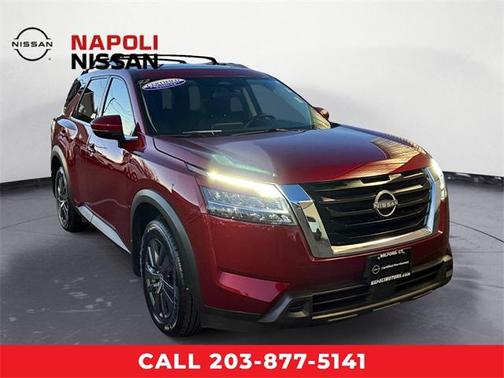 2022 Nissan Pathfinder SV 4WD