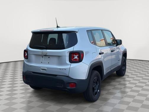 Glacier Metallic Clearcoat 2021 Jeep Renegade Sport