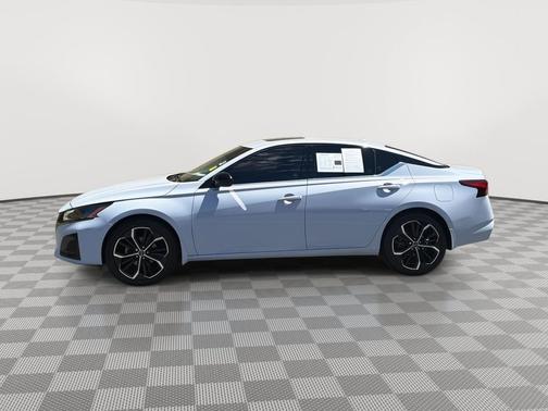 Gray Sky Pearl 2025 Nissan Altima SR AWD