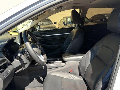 Gray Sky Pearl 2025 Nissan Altima SR AWD
