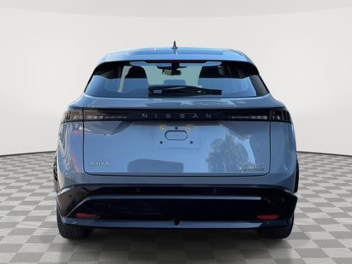 Boulder Gray Pearl 2024 Nissan ARIYA EVOLVE+