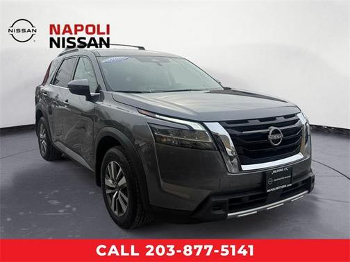2023 Nissan Pathfinder SL 4WD