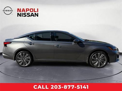 2023 Nissan Altima 2.5 SL
