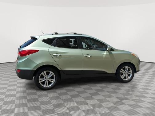Kiwi Green 2012 Hyundai TUCSON GLS