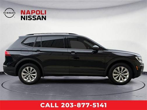Pearl Metallic 2018 Volkswagen Tiguan 2.0T S 4MOTION