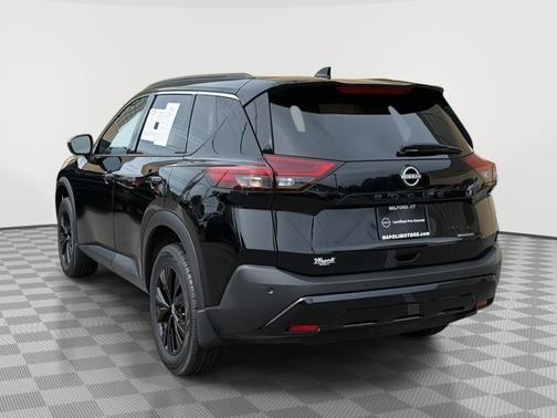 Super Black 2023 Nissan Rogue SV