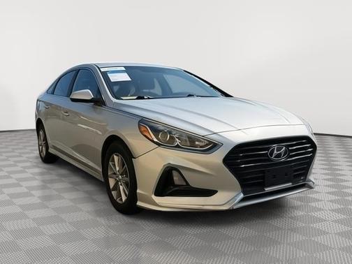 2018 Hyundai SONATA SE