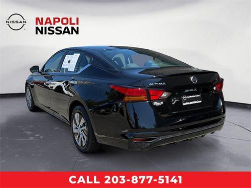2022 Nissan Altima S FWD