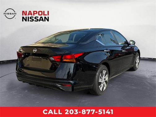 2022 Nissan Altima S FWD