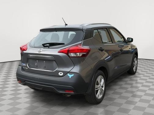 Gun Metallic 2019 Nissan Kicks S
