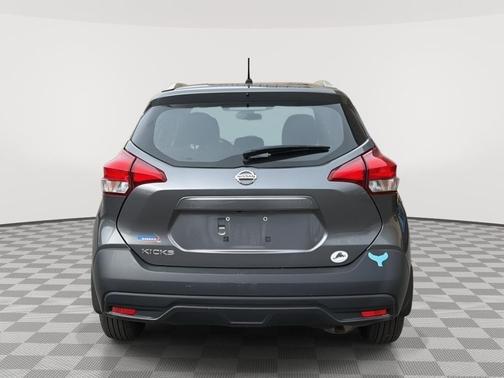 Gun Metallic 2019 Nissan Kicks S