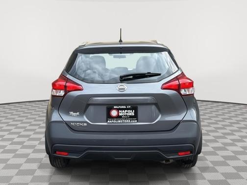 Gun Metallic 2019 Nissan Kicks S