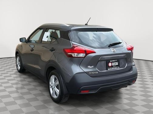 Gun Metallic 2019 Nissan Kicks S