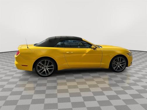 2015 Ford Mustang V6