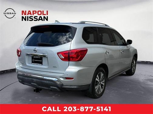 2019 Nissan Pathfinder S