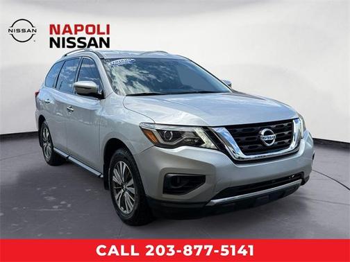 2019 Nissan Pathfinder S