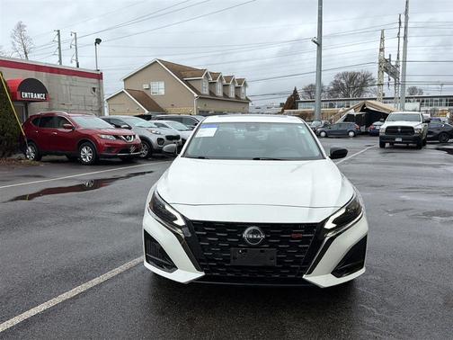 2023 Nissan Altima SR Intelligent AWD